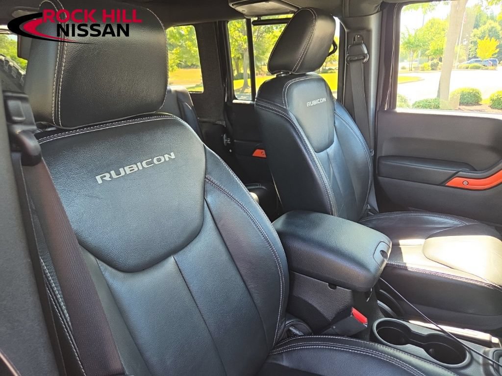 Used 2015 Jeep Wrangler Unlimited Rubicon w/ Connectivity Group AWD/4WD image 39