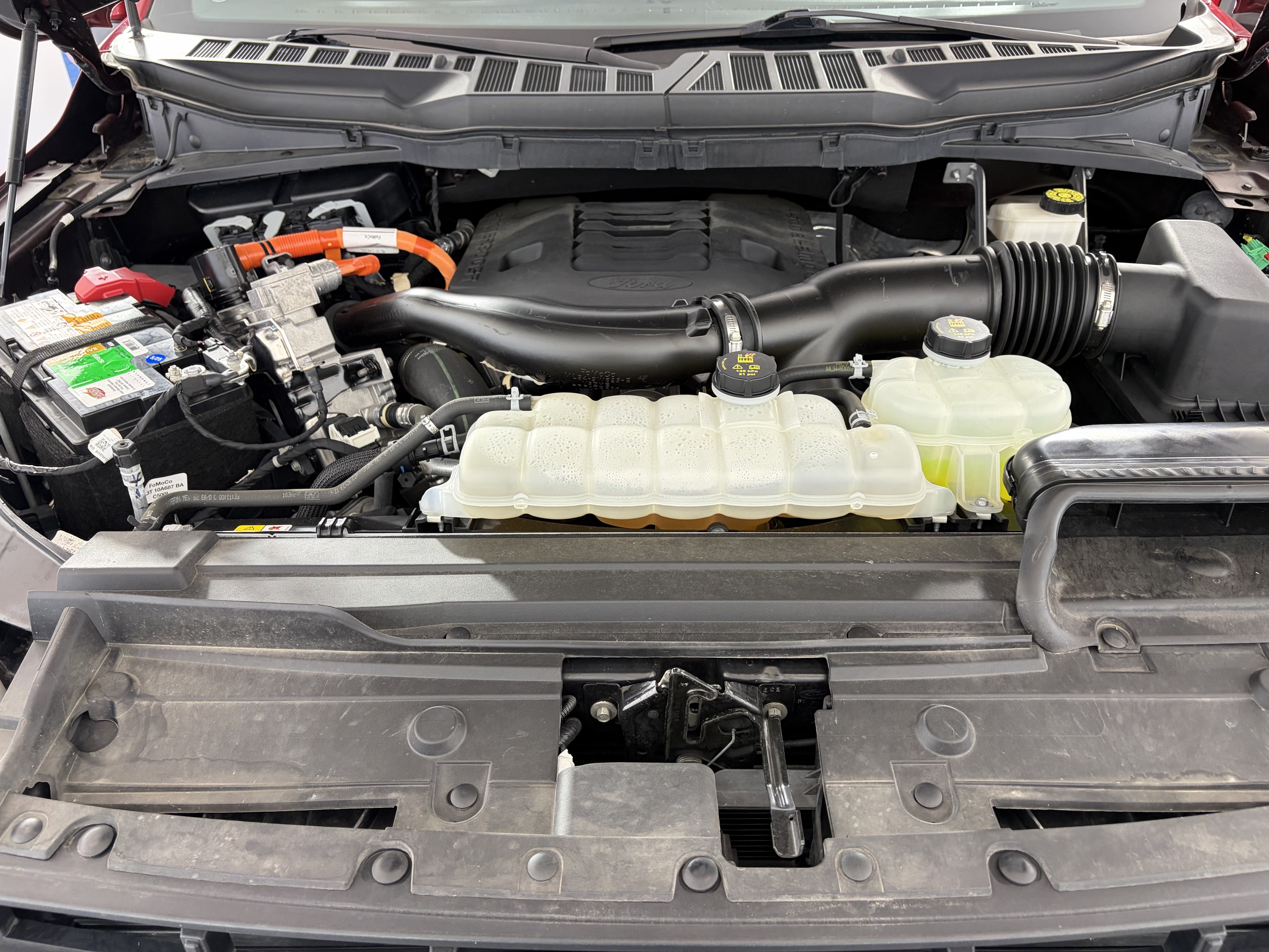 Used 2021 Ford F150 Lariat w/ Equipment Group 502A High AWD/4WD image 2