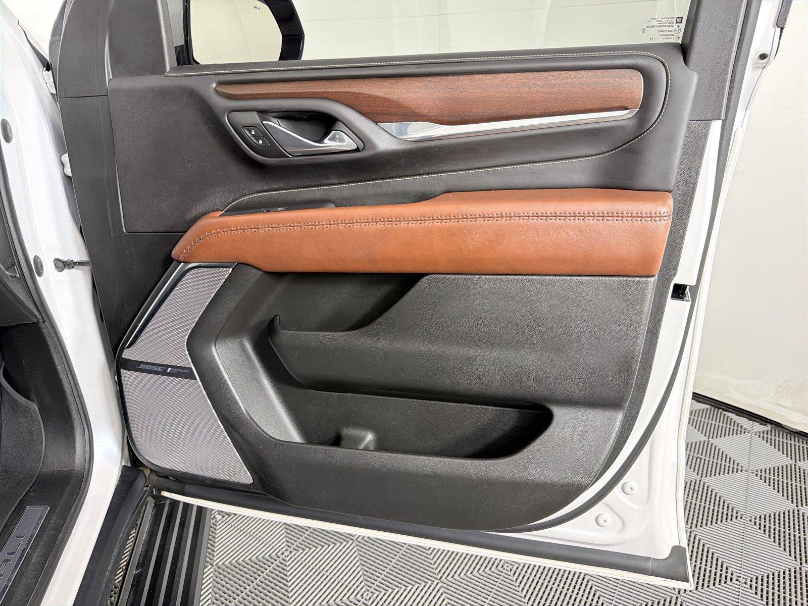 Certified 2023 GMC Yukon XL Denali Ultimate AWD/4WD image 12