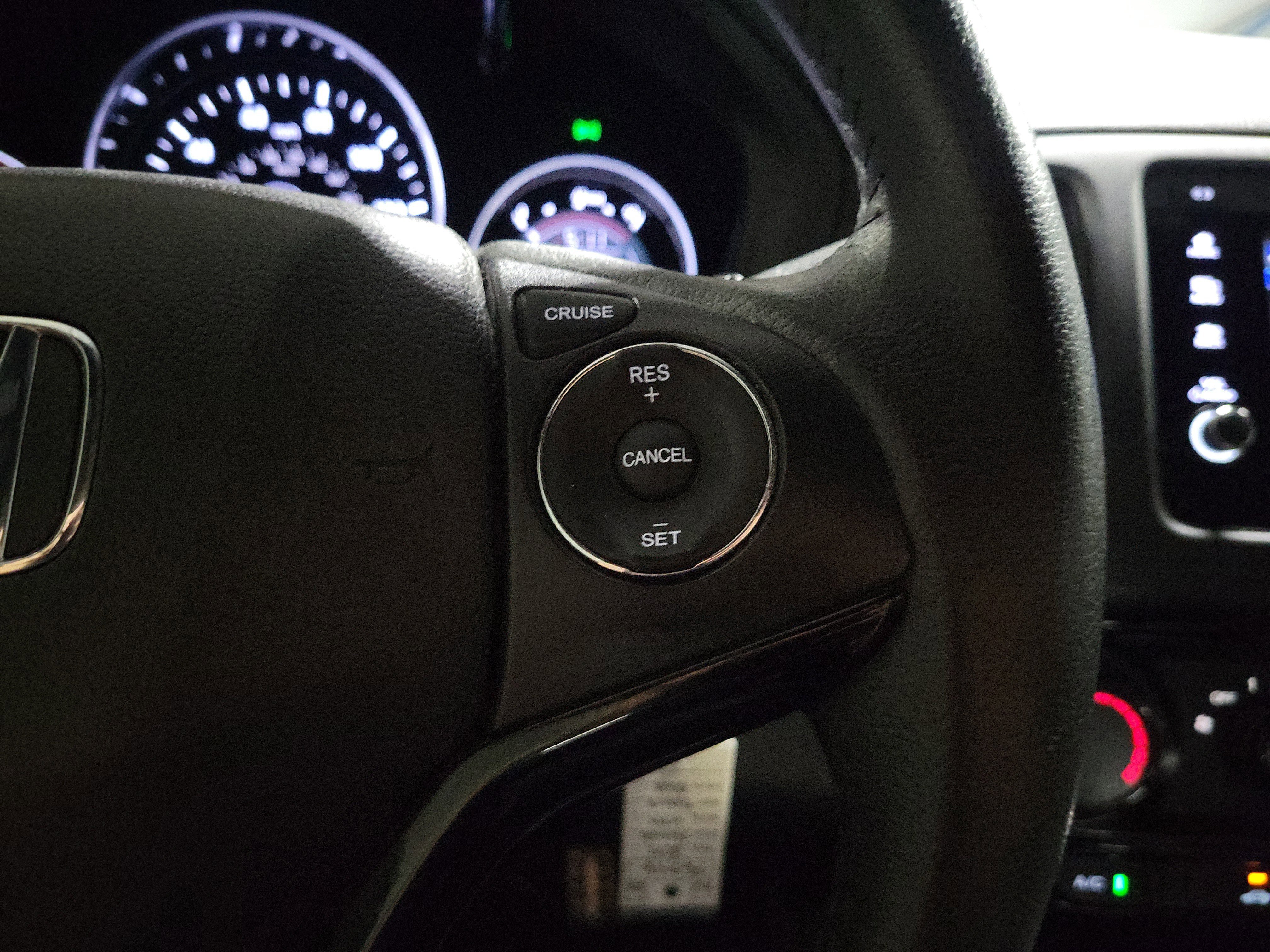 Used 2021 Honda HR-V Sport image 25