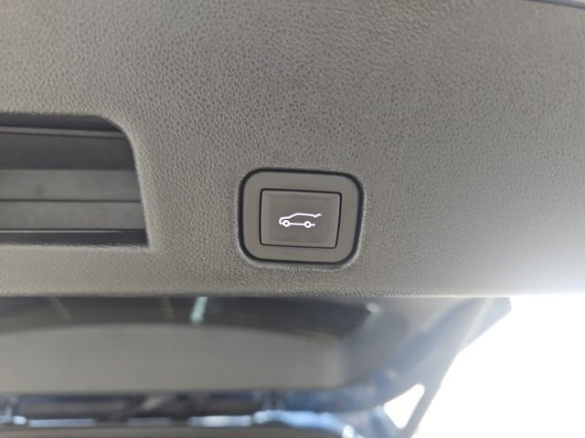 Used 2025 Buick Enclave Preferred image 8