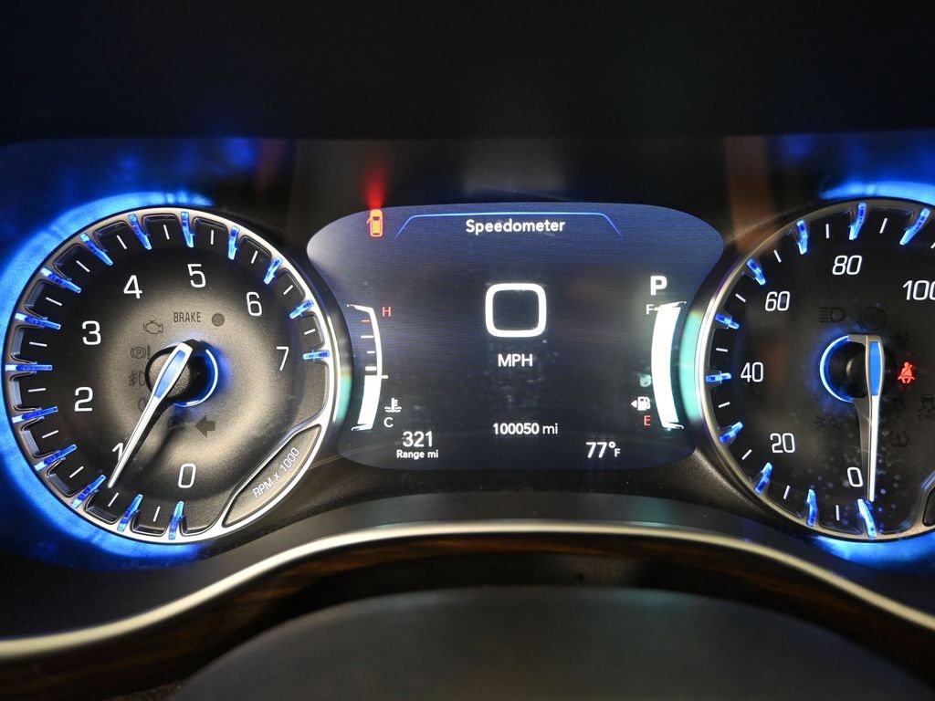 Used 2022 Chrysler Pacifica Limited image 15