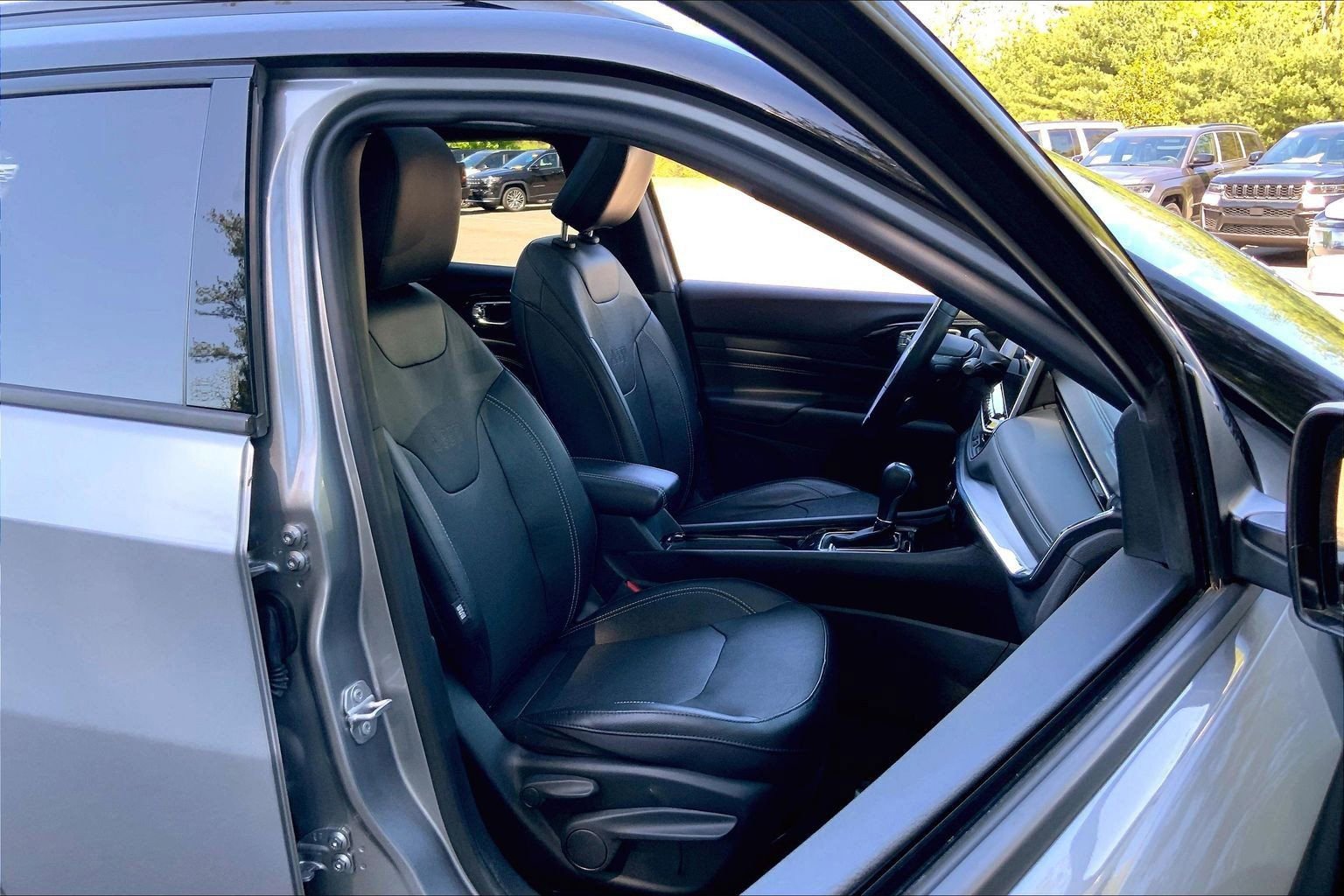 Used 2022 Jeep Compass High Altitude AWD/4WD image 6