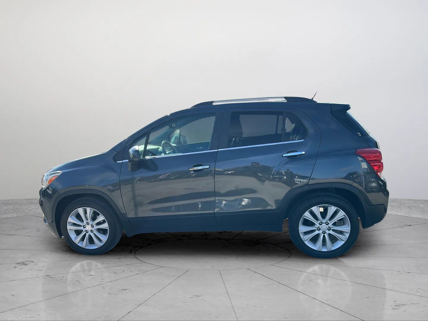 Used 2017 Chevrolet Trax Premier image 16