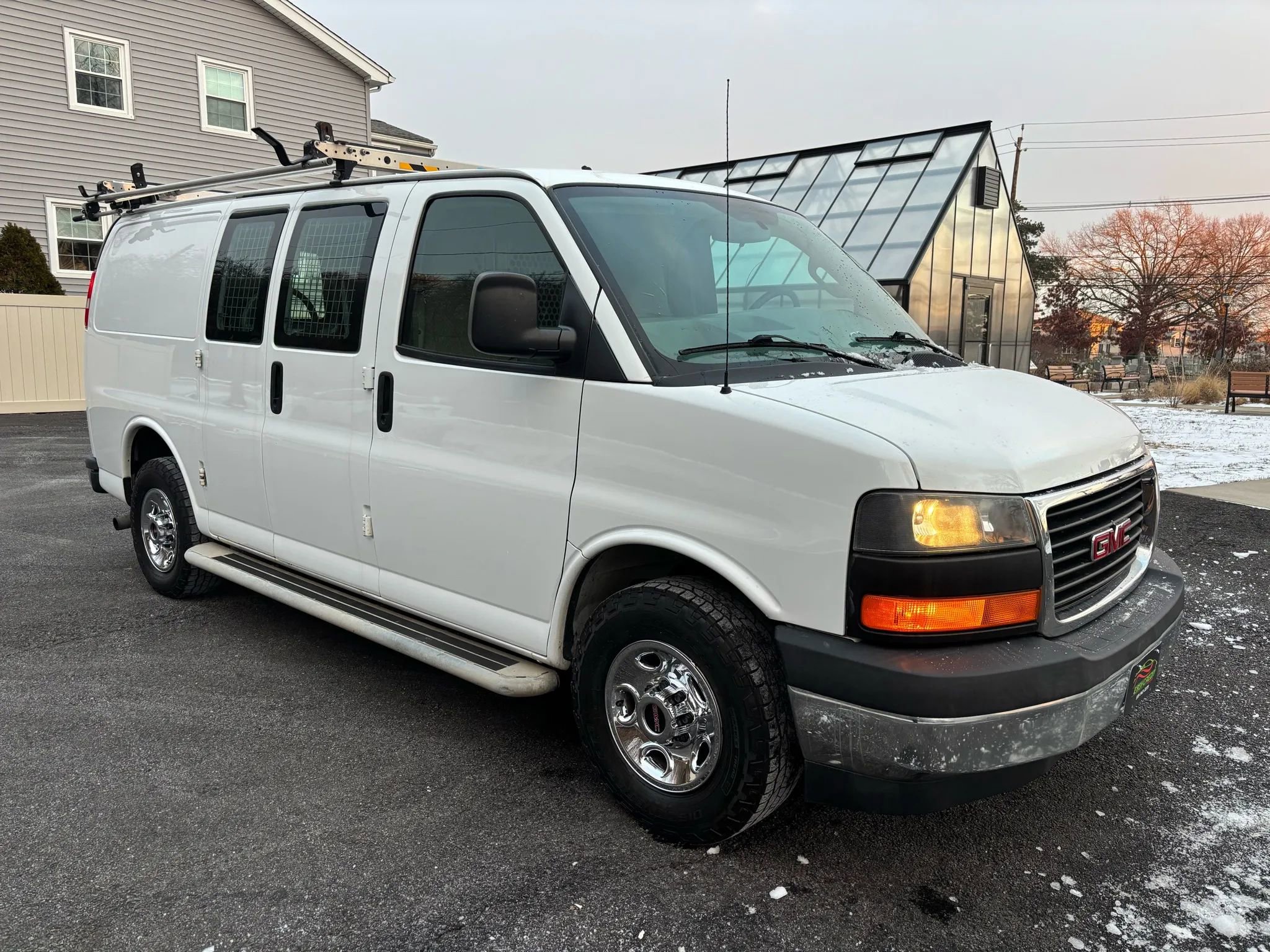Used 2017 GMC Savana 2500 image 10