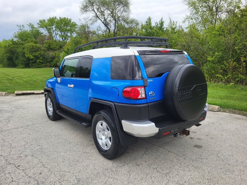 Used 2007 Toyota FJ Cruiser 4WD image 9