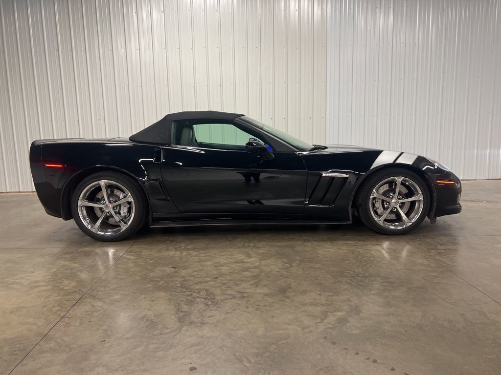 Used 2013 Chevrolet Corvette Grand Sport w/ 3LT Preferred Equipment Group image 2