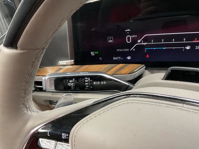 Used 2026 Cadillac Escalade Platinum Luxury AWD/4WD image 21