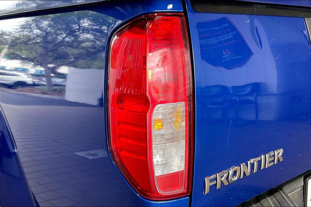 Used 2013 Nissan Frontier SV w/ SV Value Truck Pkg image 16