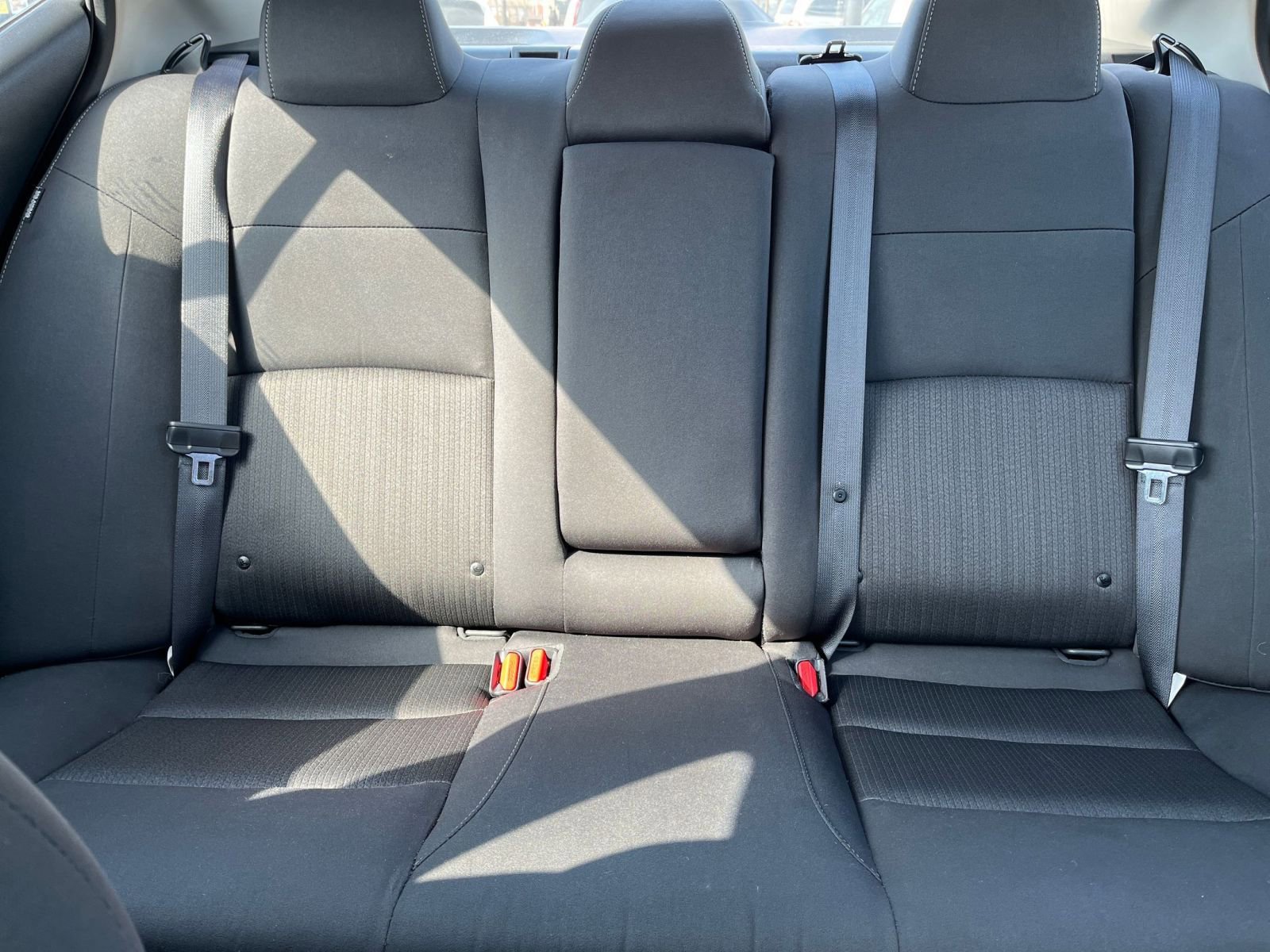 Used 2025 Nissan Altima 2.5 SV FWD image 36