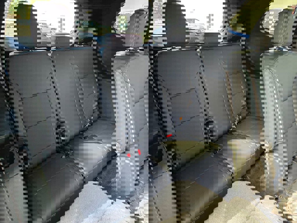 Certified 2025 Buick Enclave Preferred image 13