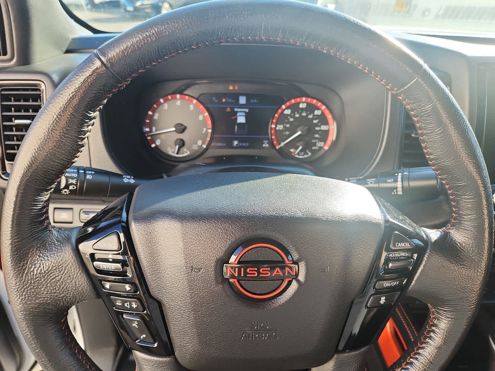 Used 2022 Nissan Frontier PRO-4X w/ Technology Package image 21