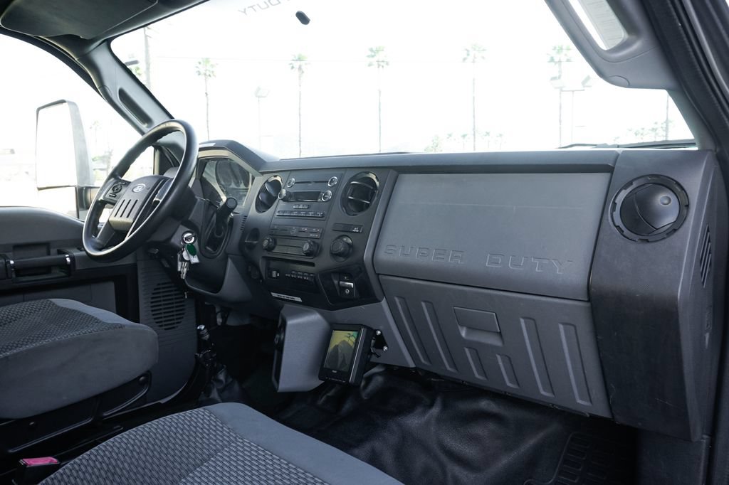 Used 2016 Ford F650 2WD Crew Cab Super Duty image 46