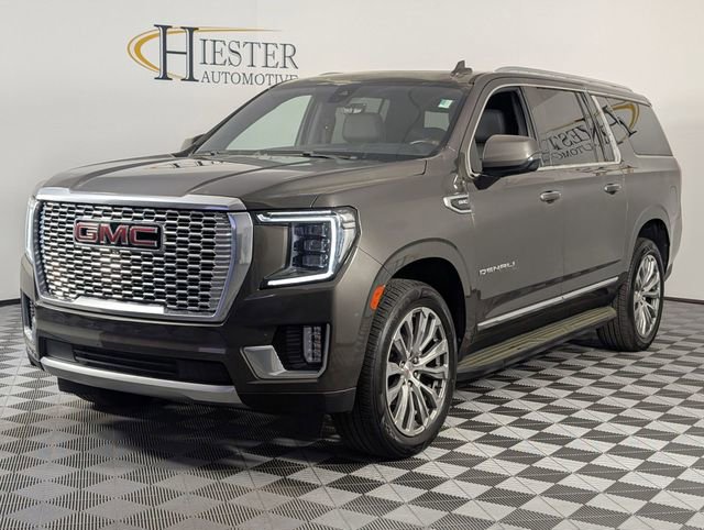 Used 2021 GMC Yukon XL Denali w/ Advanced Technology Package image 4