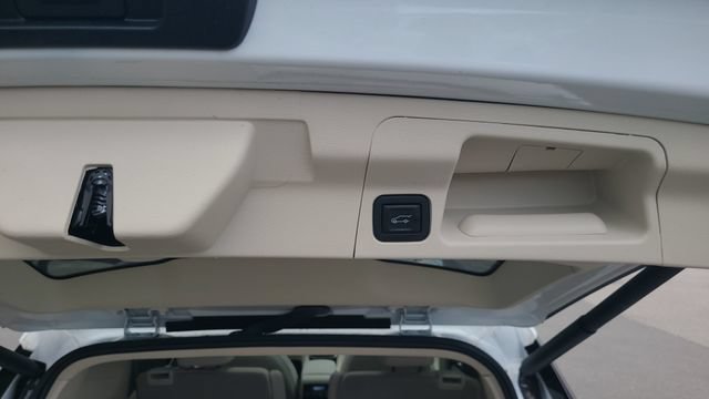 Used 2023 GMC Acadia Denali w/ Denali Ultimate Package AWD/4WD image 29