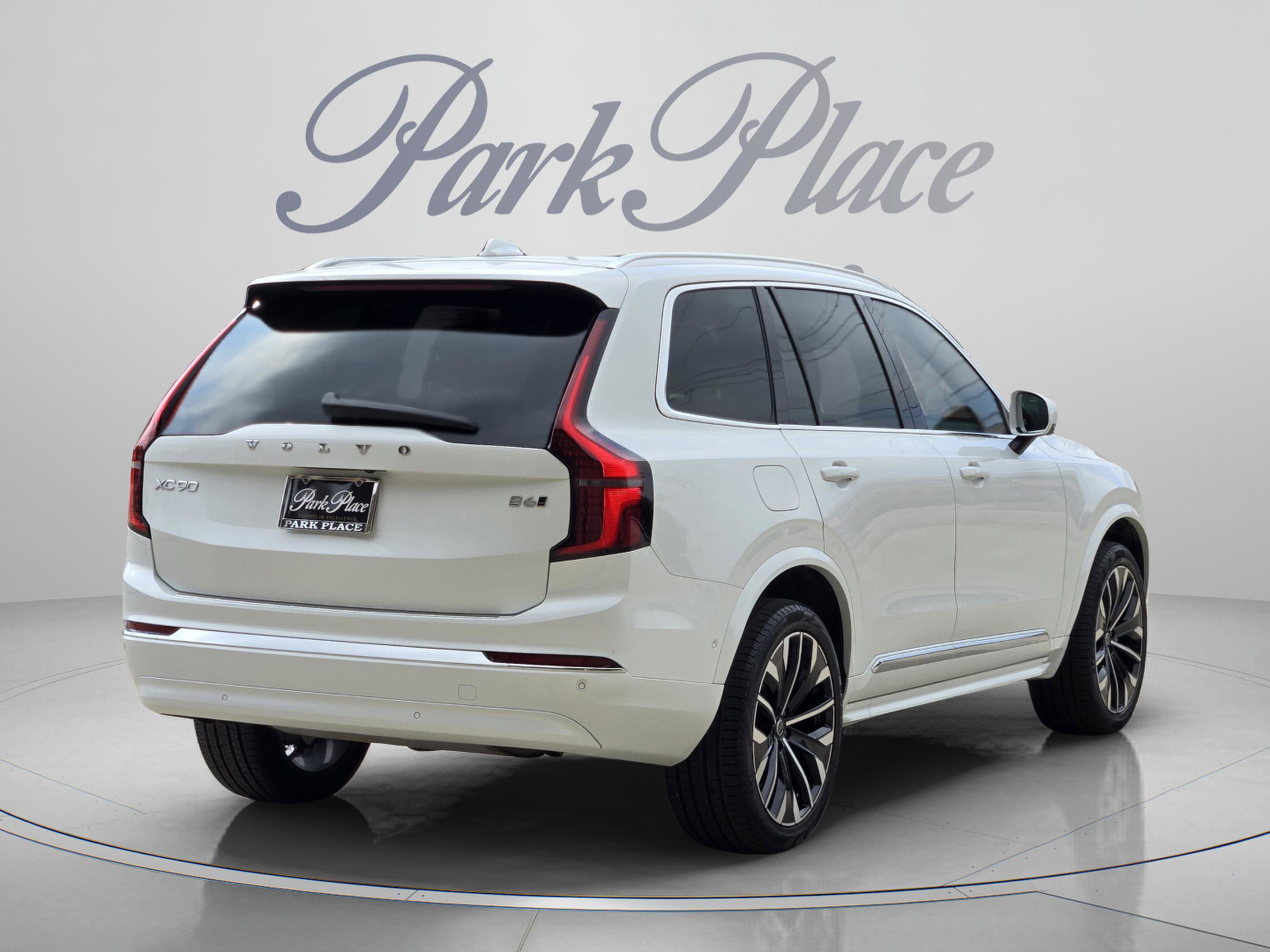 Used 2026 Volvo XC90 B6 Plus w/ Protection Package Premier AWD/4WD image 6