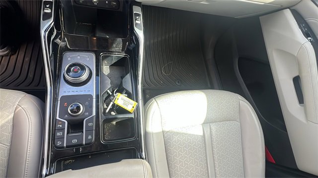 Used 2022 Kia Sorento SX image 20