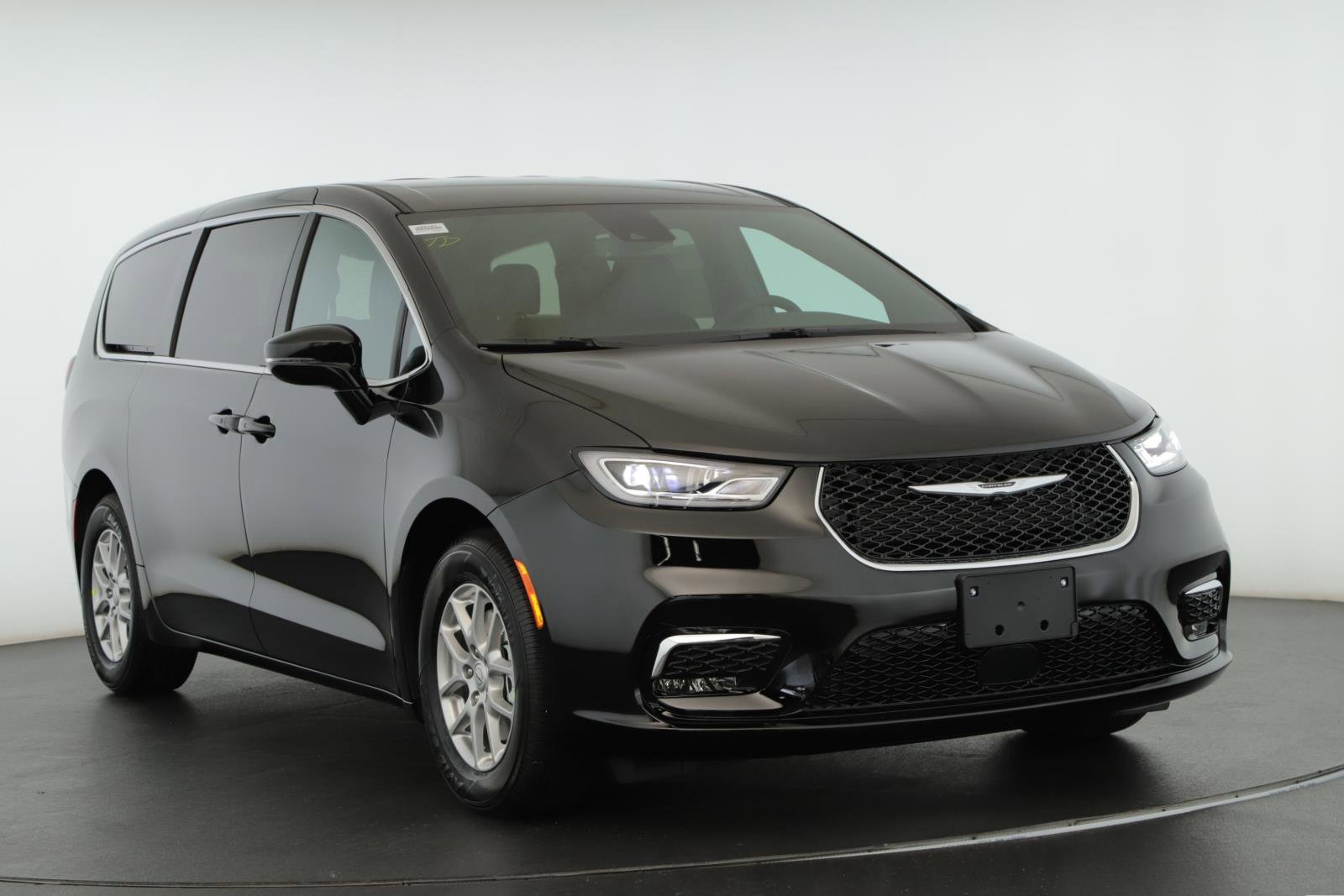New 2026 Chrysler Pacifica Select