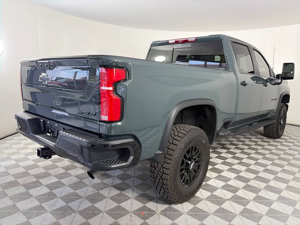 Used 2026 Chevrolet Silverado 2500 ZR2 w/ LPO, Dark Essentials Package AWD/4WD image 7