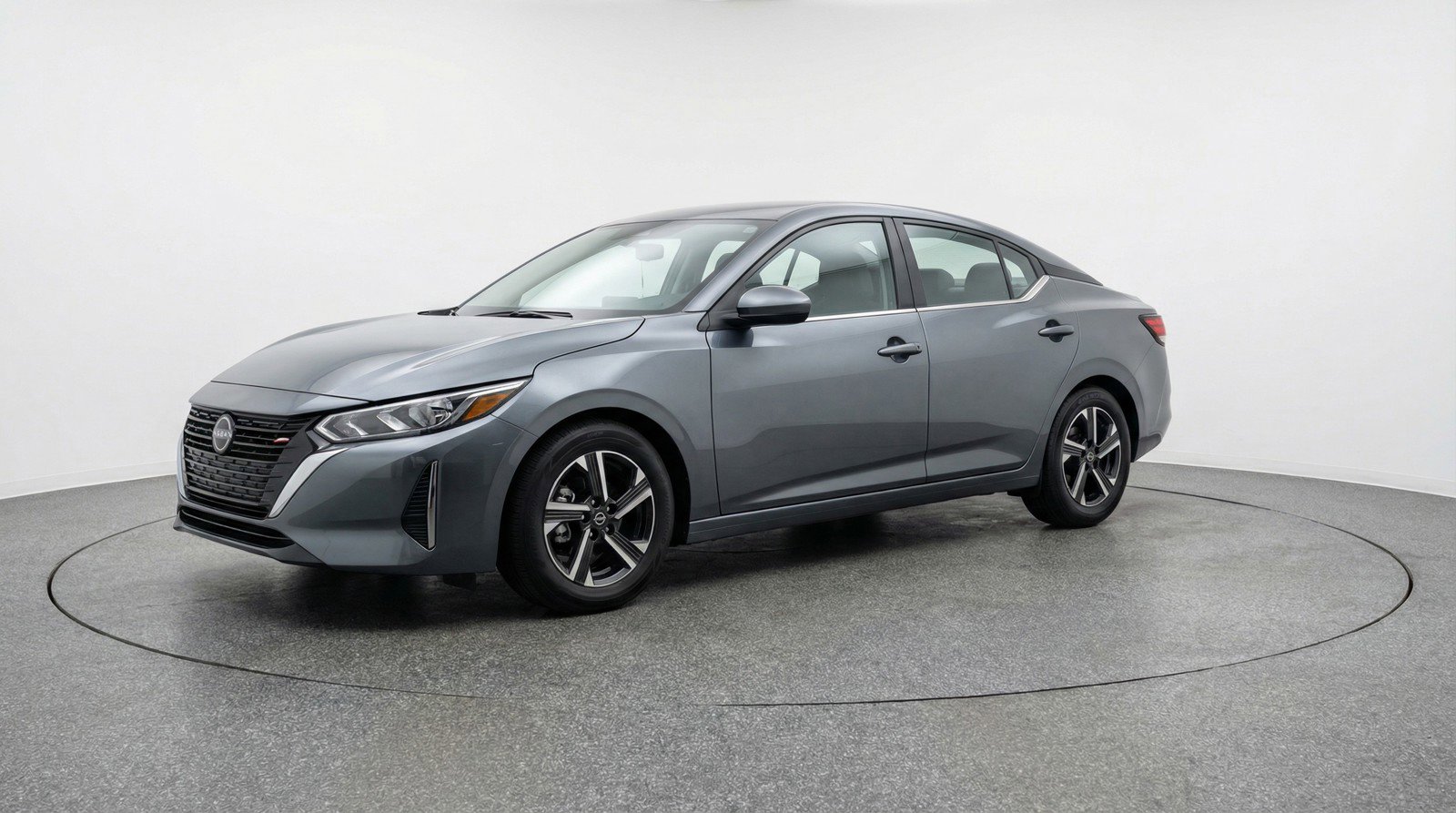 Used 2025 Nissan Sentra SV image 3