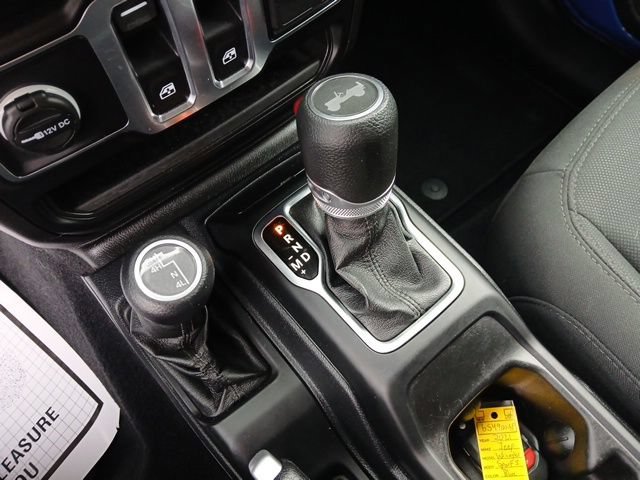 Used 2021 Jeep Wrangler Sport AWD/4WD image 25