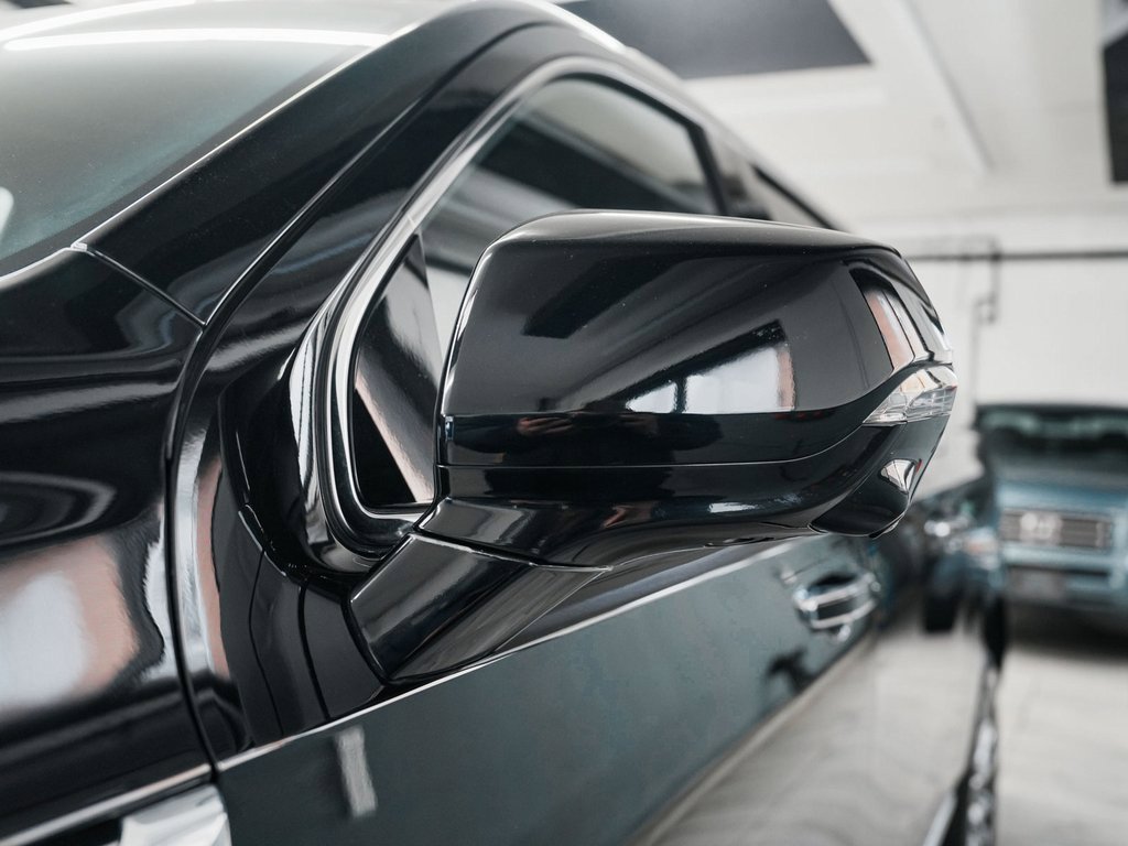 Used 2025 GMC Yukon XL Denali image 46