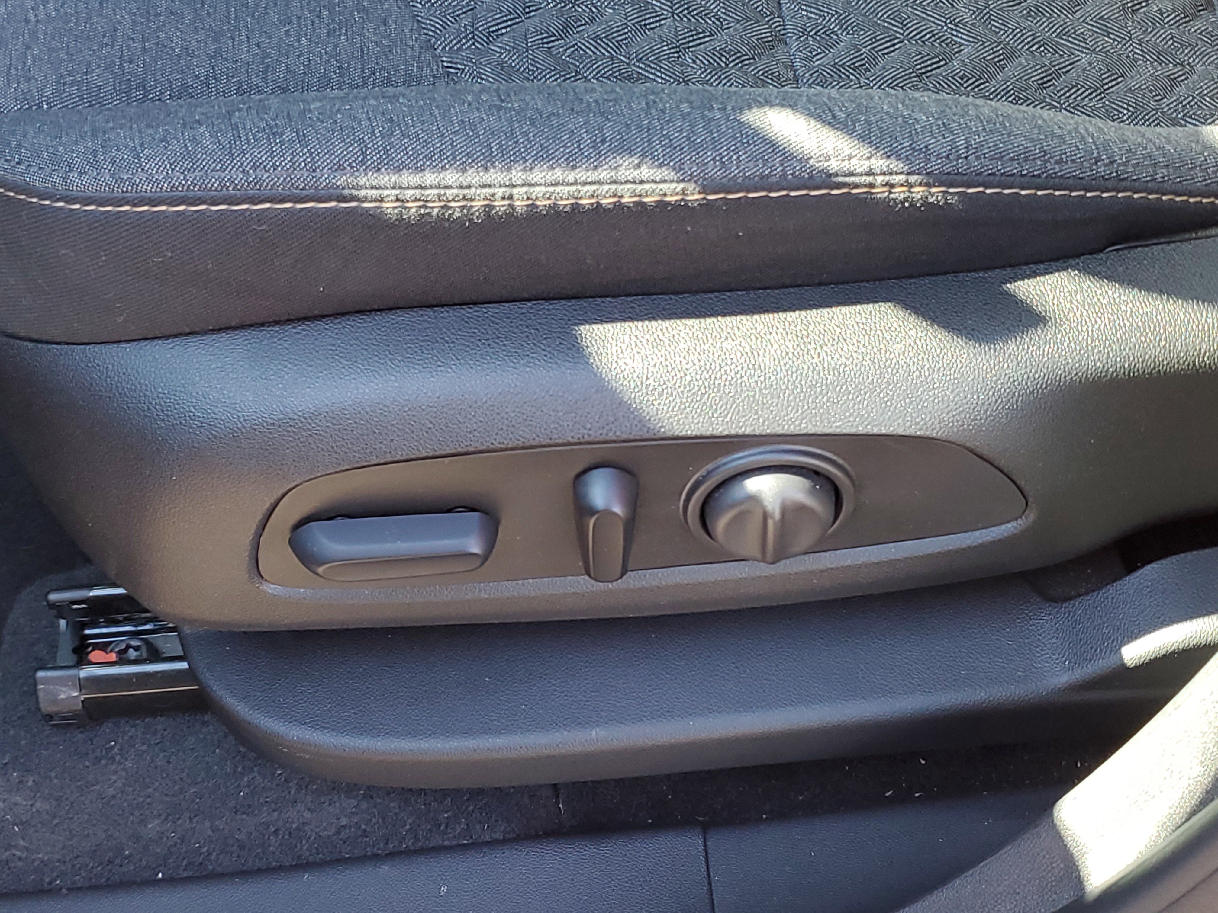 Used 2024 Chevrolet Equinox LT image 26