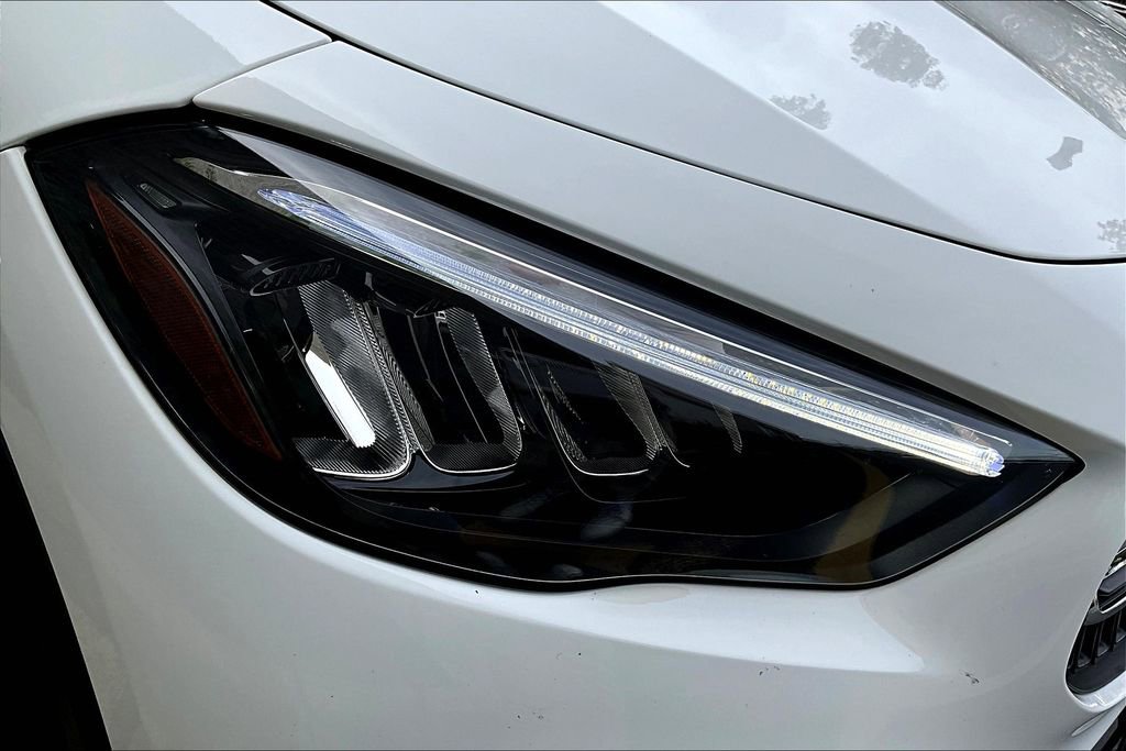 Certified 2025 Mercedes-Benz GLA 250 4MATIC image 31