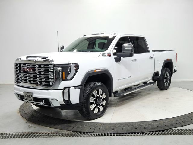 Used 2025 GMC Sierra 2500 Denali image 3