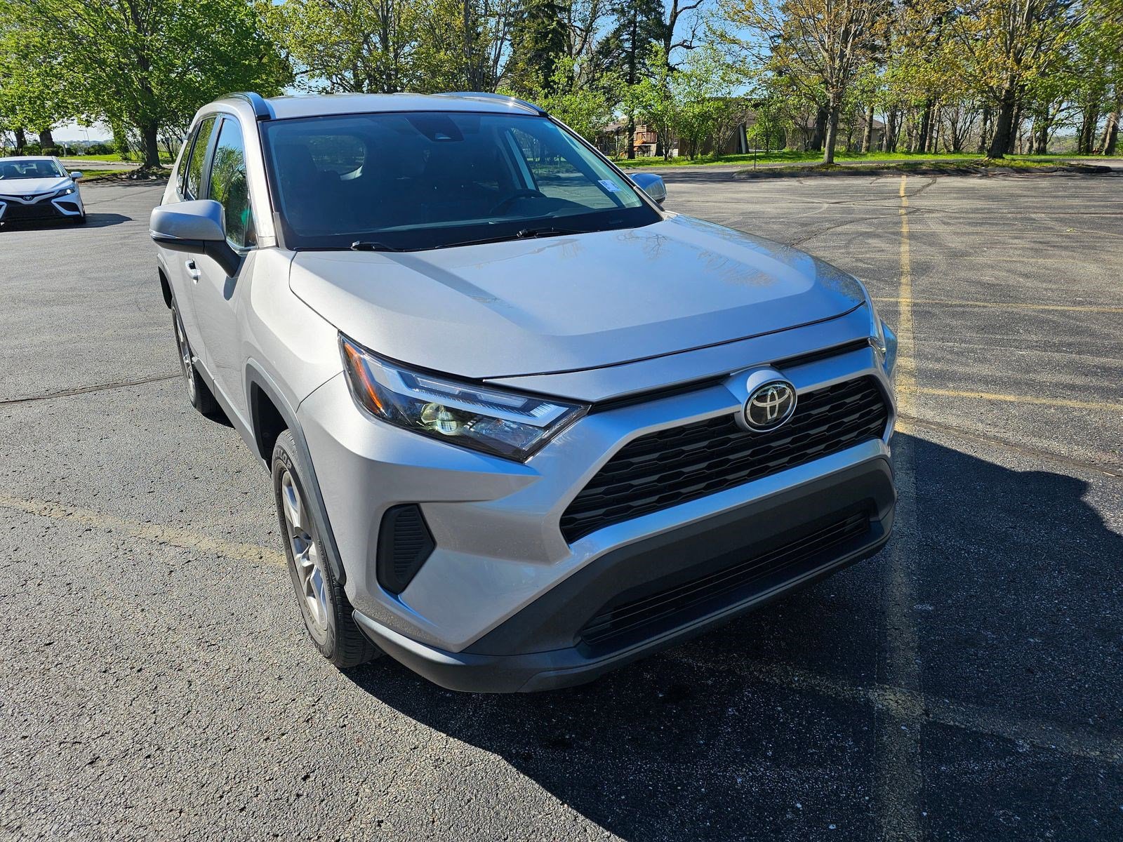 Used 2023 Toyota RAV4 XLE AWD/4WD image 8