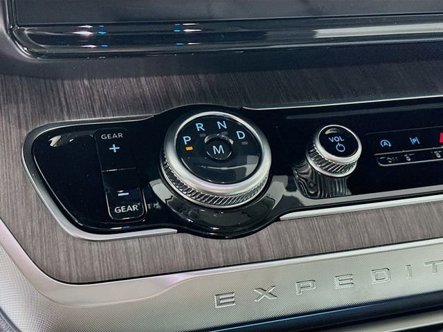 New 2026 Ford Expedition Platinum image 22