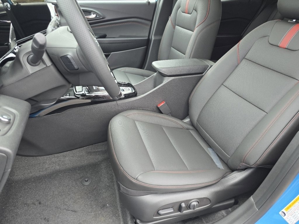 New 2026 Chevrolet Trax RS w/ Sunroof Package image 15