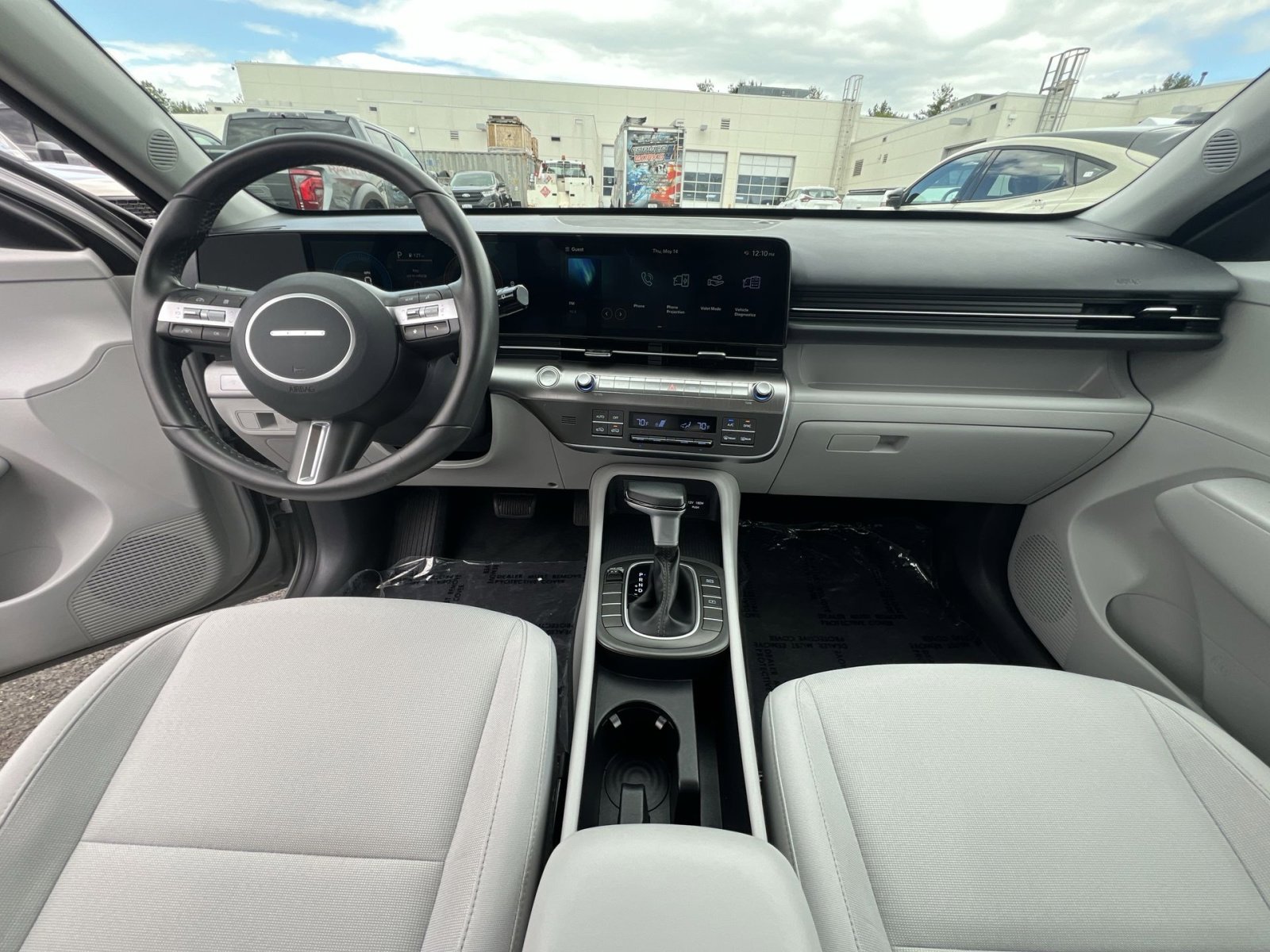 Used 2025 Hyundai Kona SEL FWD image 30