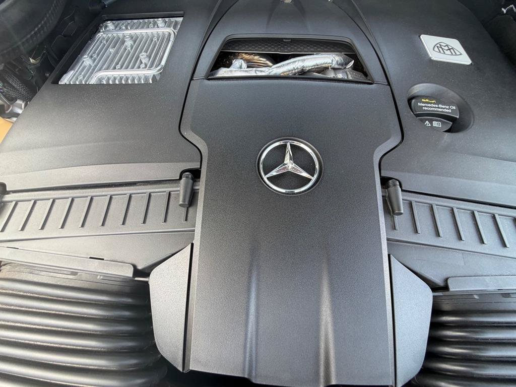 Used 2024 Mercedes-Benz Maybach GLS 600 4MATIC image 63