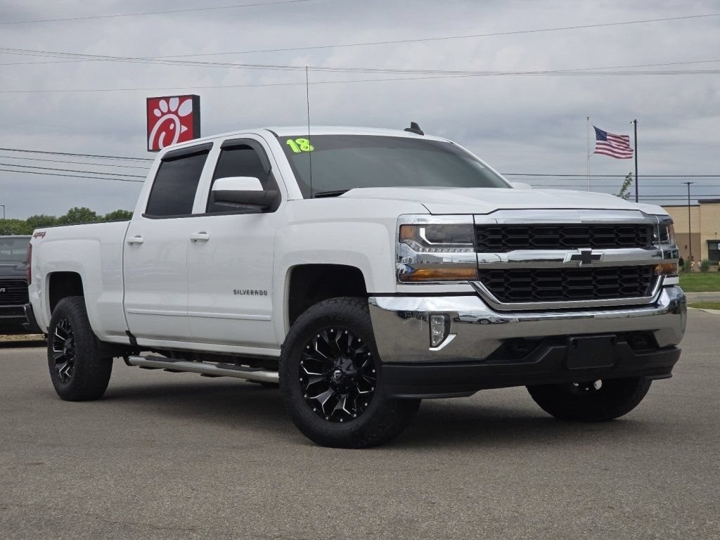 Used 2018 Chevrolet Silverado 1500 LT w/ All Star Edition AWD/4WD image 2