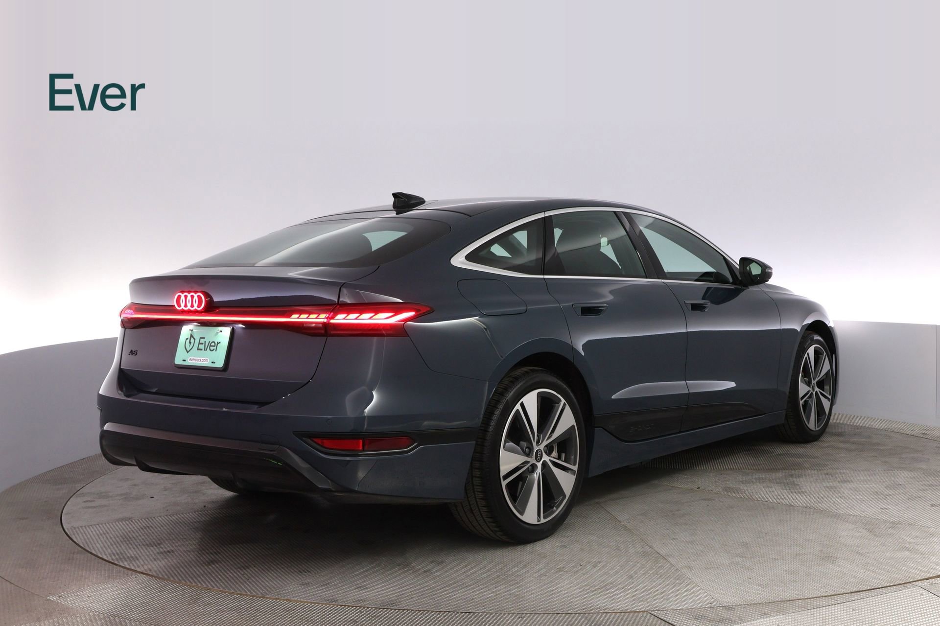 Used 2025 Audi A6 e-tron Premium Plus w/ Premium Plus RWD image 3