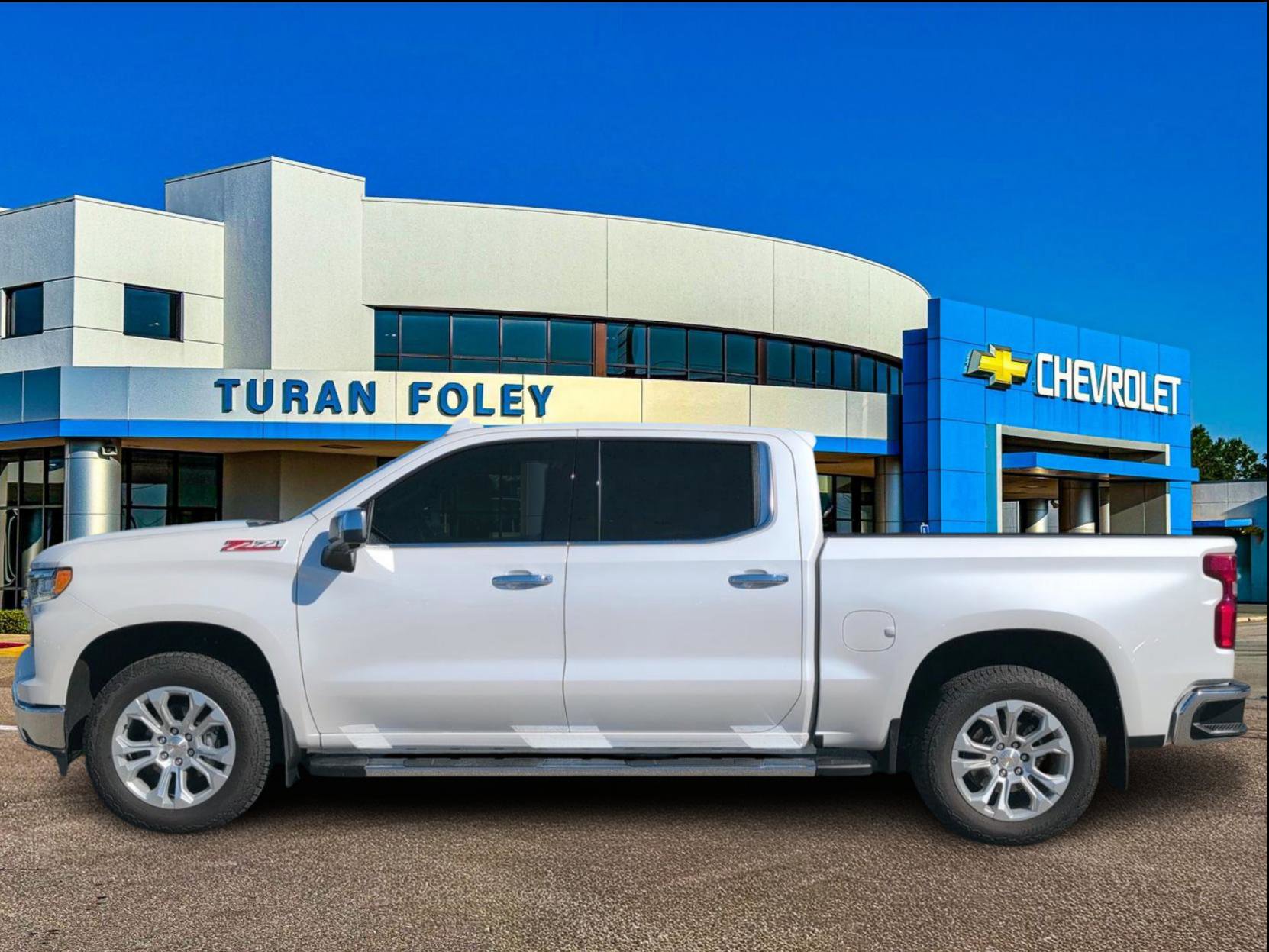 Used 2025 Chevrolet Silverado 1500 LTZ w/ Z71 Off-Road Package image 2