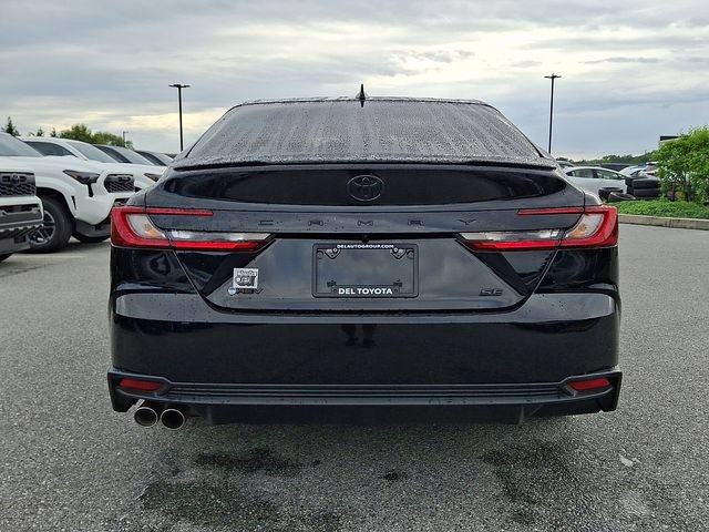 Used 2026 Toyota Camry SE FWD image 5