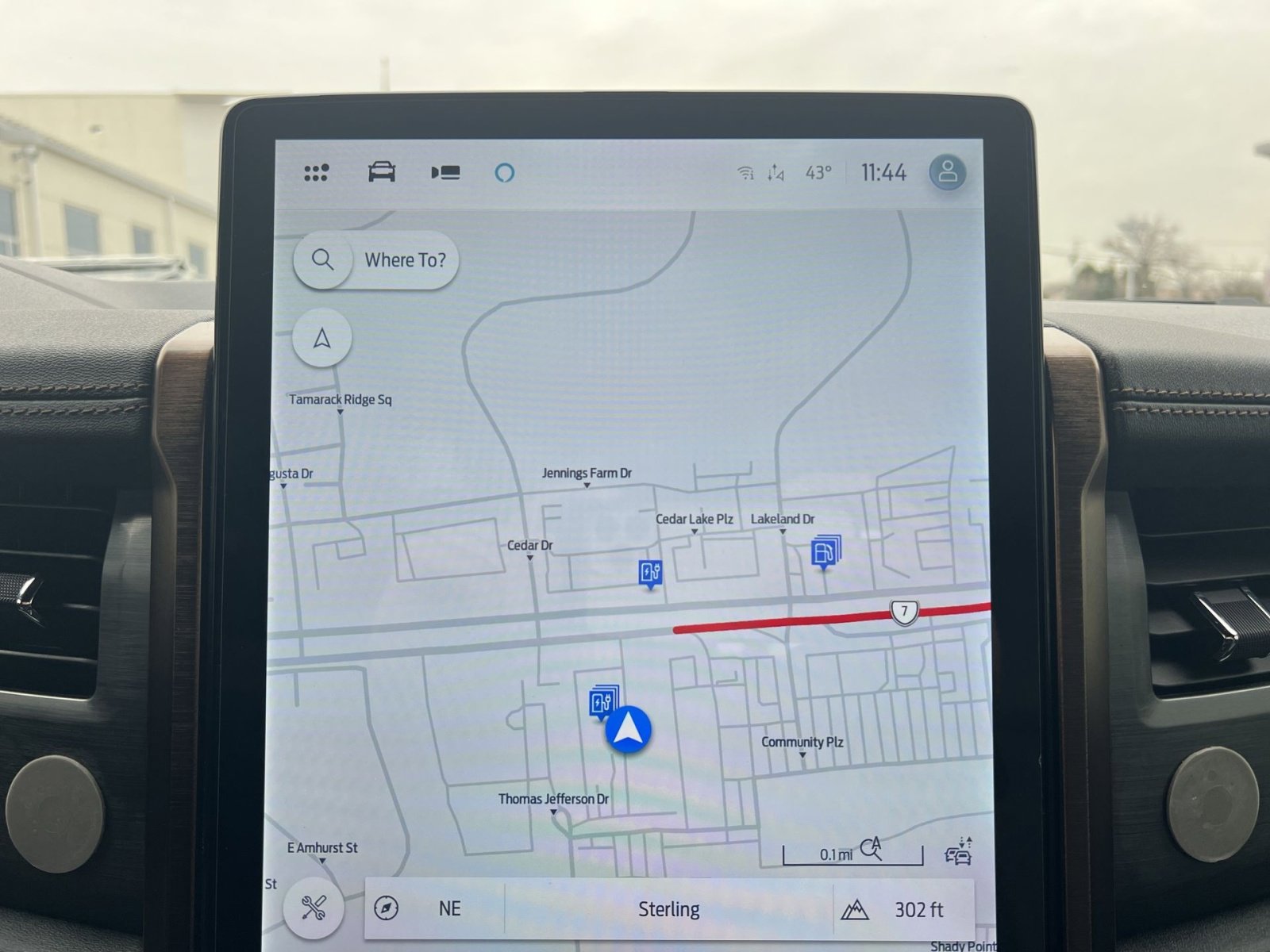 Used 2023 Ford F150 Lightning Lariat image 28