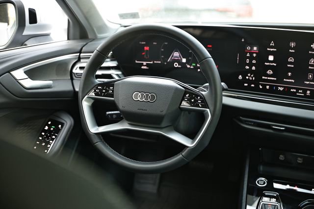 Used 2025 Audi A5 2.0T Premium Plus w/ Premium Plus image 35