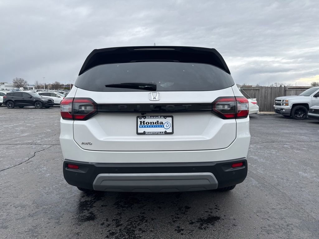 Certified 2025 Honda Pilot EX-L image 6