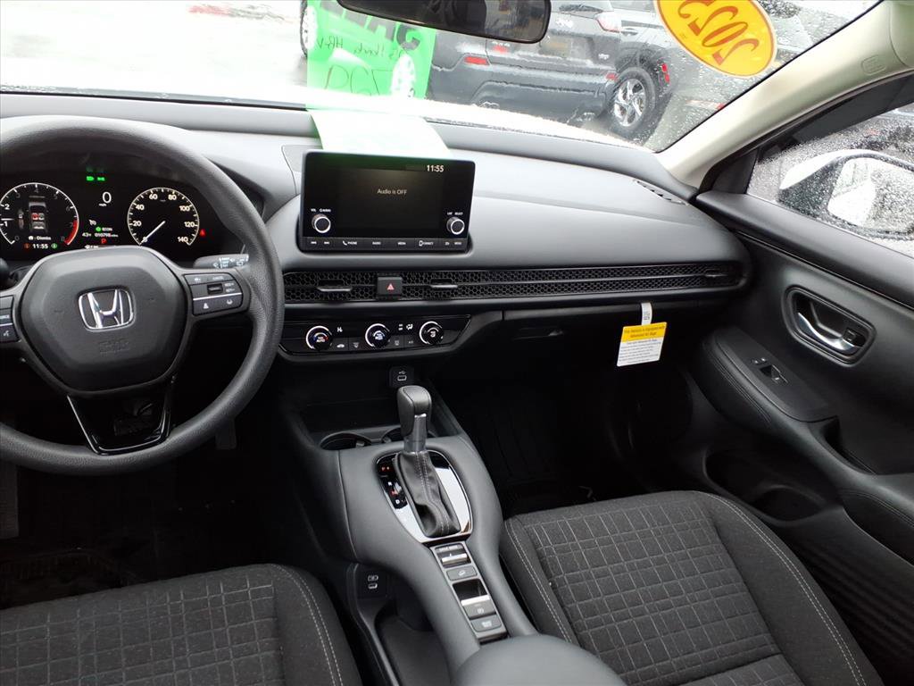 Used 2025 Honda HR-V LX image 7