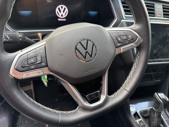 Certified 2023 Volkswagen Tiguan SE R-Line image 20