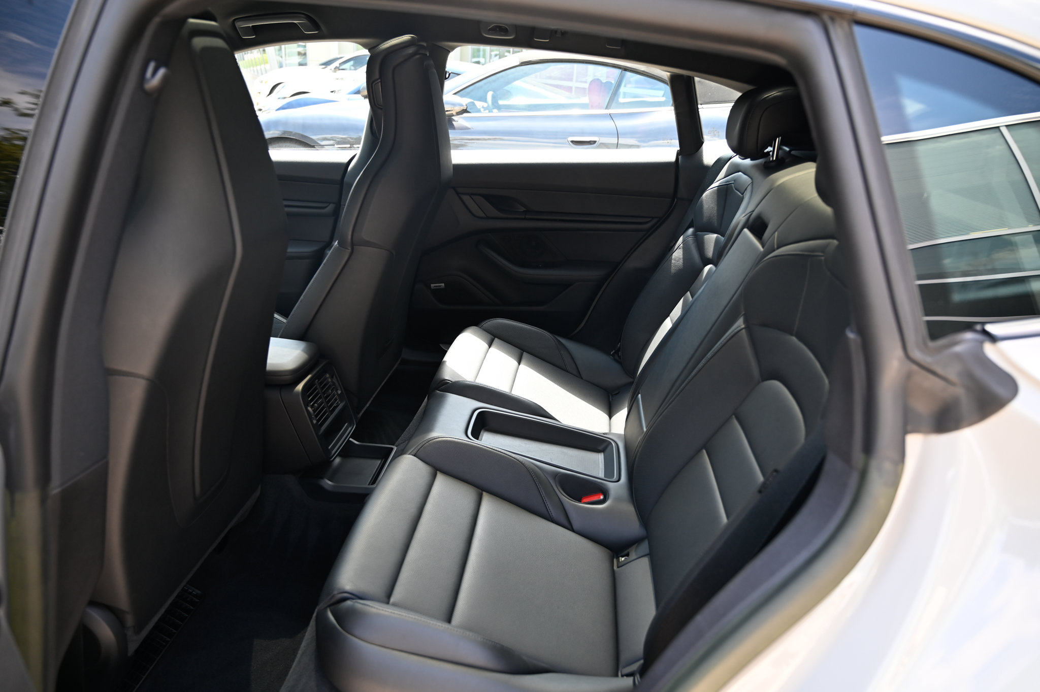 Used 2023 Porsche Taycan 4S AWD/4WD image 36