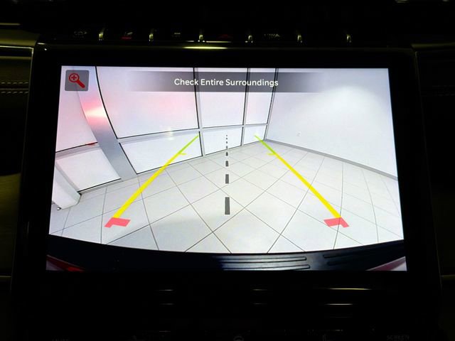 Used 2025 Jeep Grand Cherokee L Limited w/ Black Appearance Package image 13