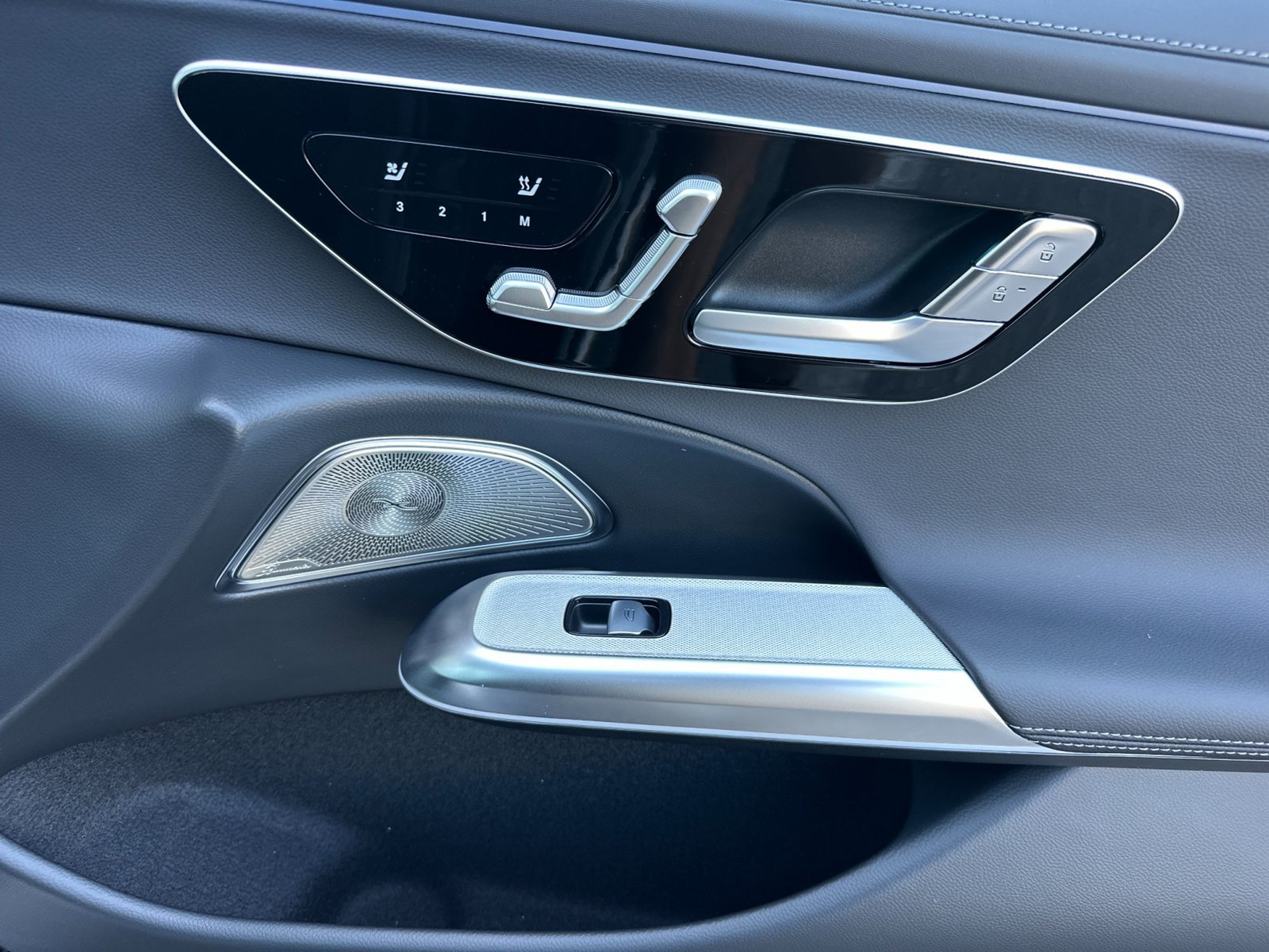 New 2027 Mercedes-Benz E 450 4MATIC Sedan image 18