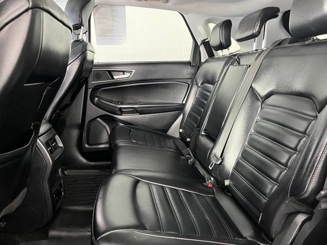 Used 2019 Ford Edge SEL w/ Equipment Group 201A AWD/4WD image 39