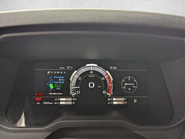 Used 2026 Toyota Tundra Limited AWD/4WD image 9