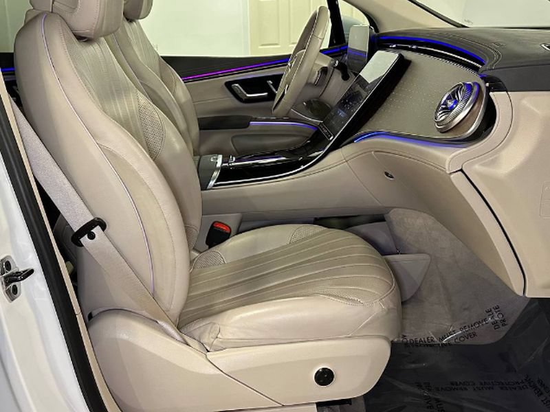 Used 2023 Mercedes-Benz EQS 450+ SUV image 22