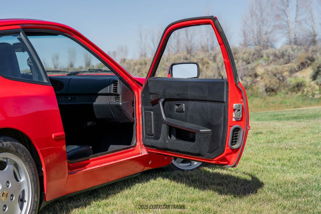 Used 1988 Porsche 944 Turbo image 41